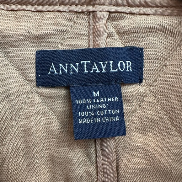Vintage Ann Taylor 100% Leather Suede Tan Quilted Zip Front Vest Size Medium M - Picture 8 of 11